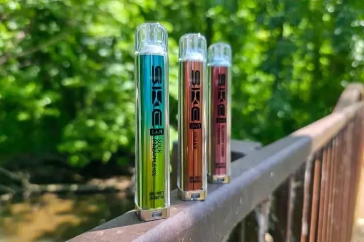 Praktický průvodce e cigaret 2025 – recenze, výběr, údržba a tipy pro bezpečné vapování