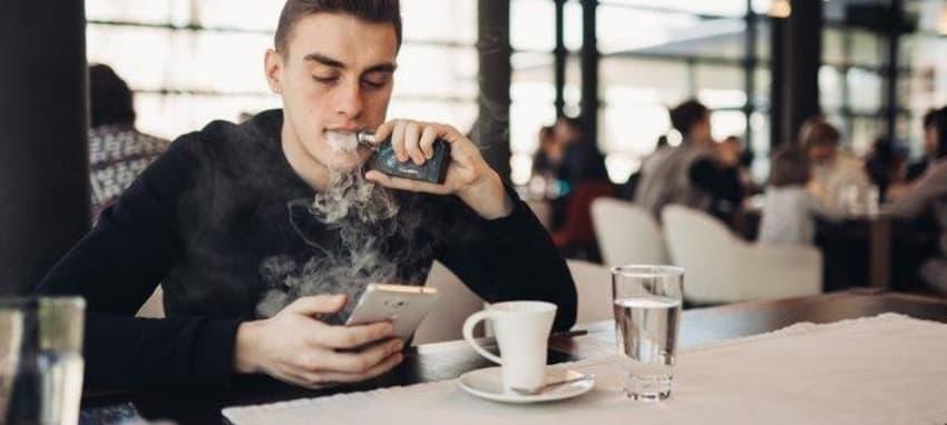 Praktická recenze e cigaret 2025 - srovnání nejlepších modelů podle výkonu a ceny