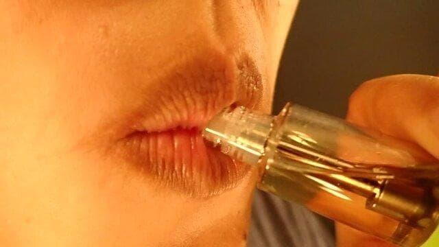 elektronická cigareta je škodlivá - pravda podle studií a jak snížit riziko